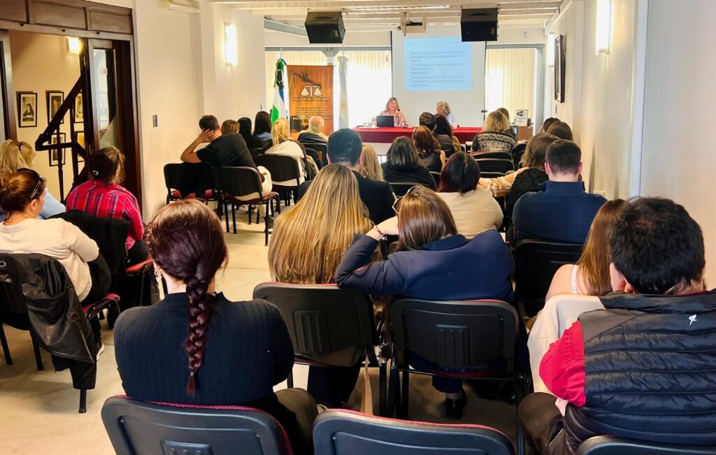 Dra Pagano en Colegio de Abogados Bariloche (12)